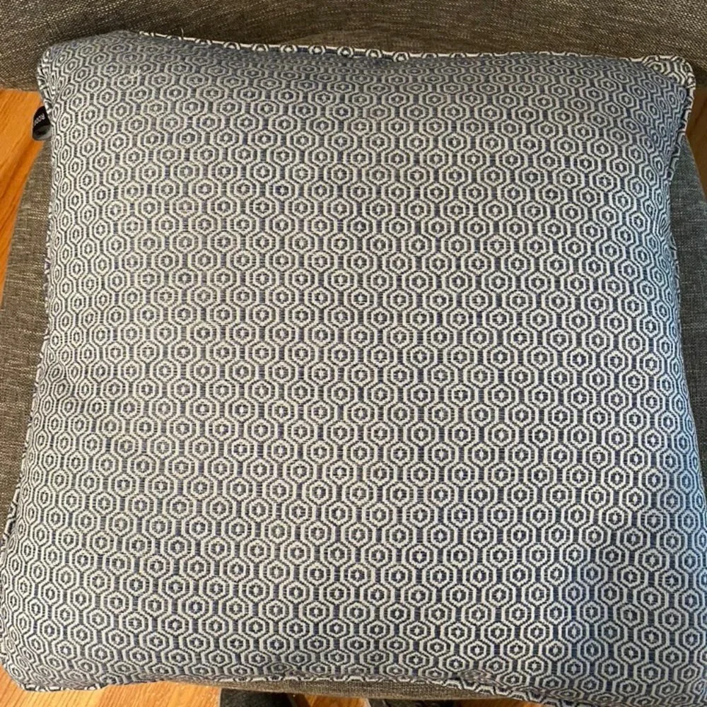Grey / light grey modern pattern throw pillow